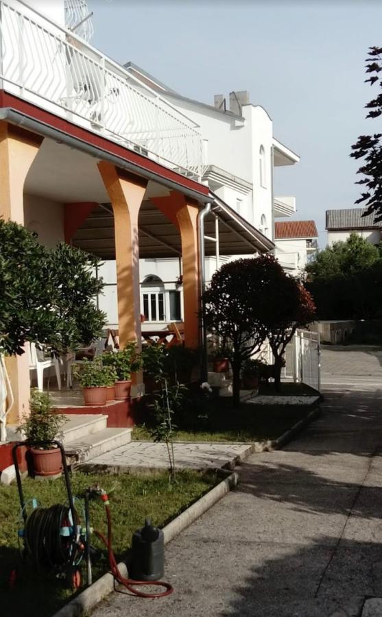 Haus Silvia Hotel Jadranovo Exterior foto